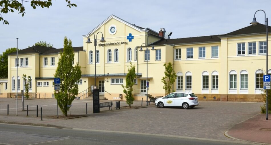 Pflegeakademie St. Anna Papenburg - Aussenbild Pflegeakademie St. Anna